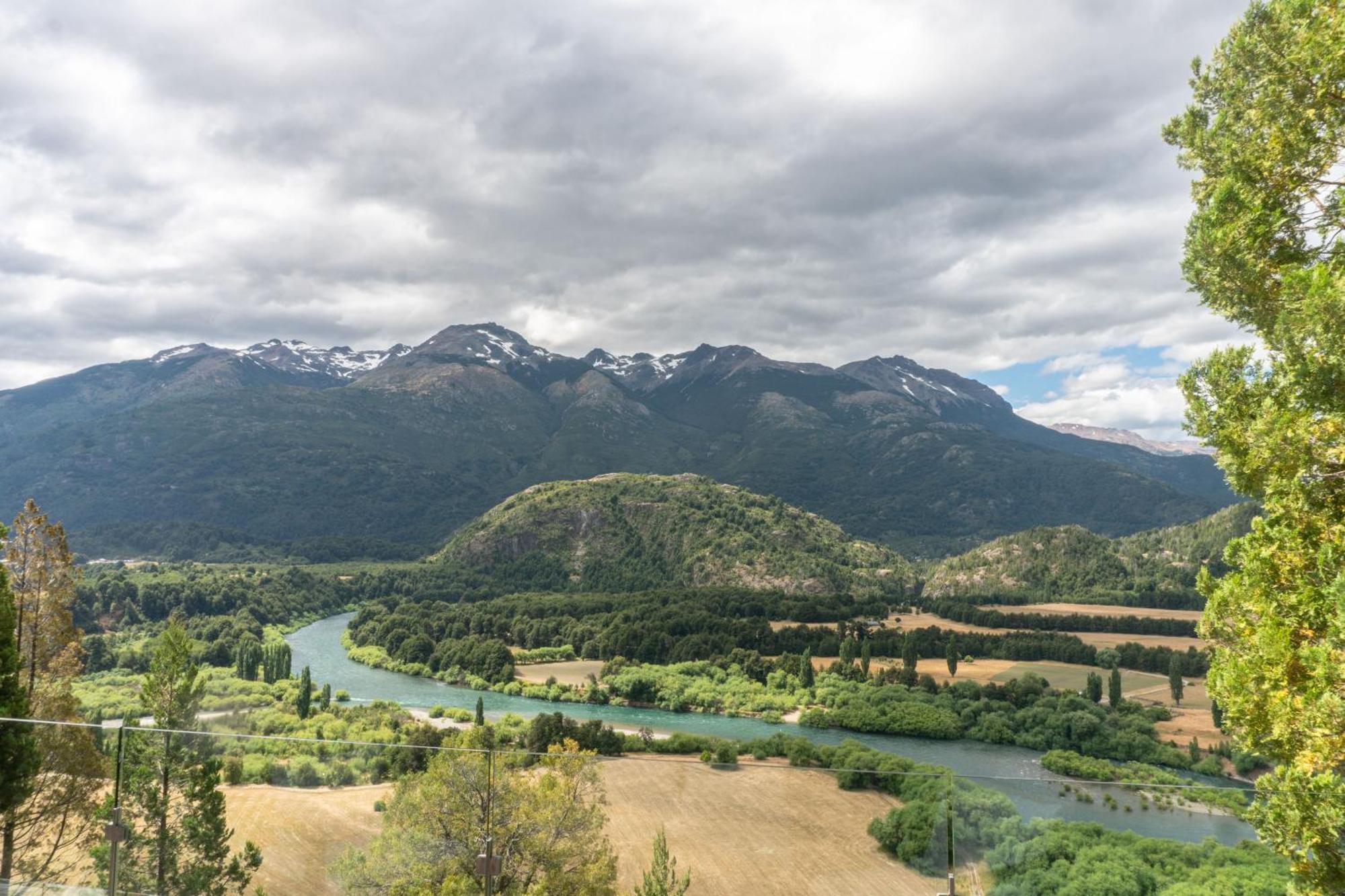 Uman Lodge Patagonia Chile Futaleufu Luaran gambar